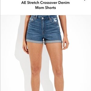 AE Mom Shorts